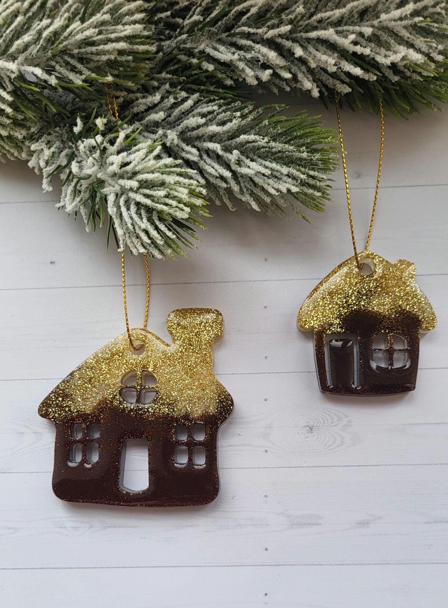 Stylish Holiday Decor | Handmade Epoxy Resin Christmas Ornaments Set | Deer and House | Resin Christmas Tree Toys | Xmas Tree Decorations