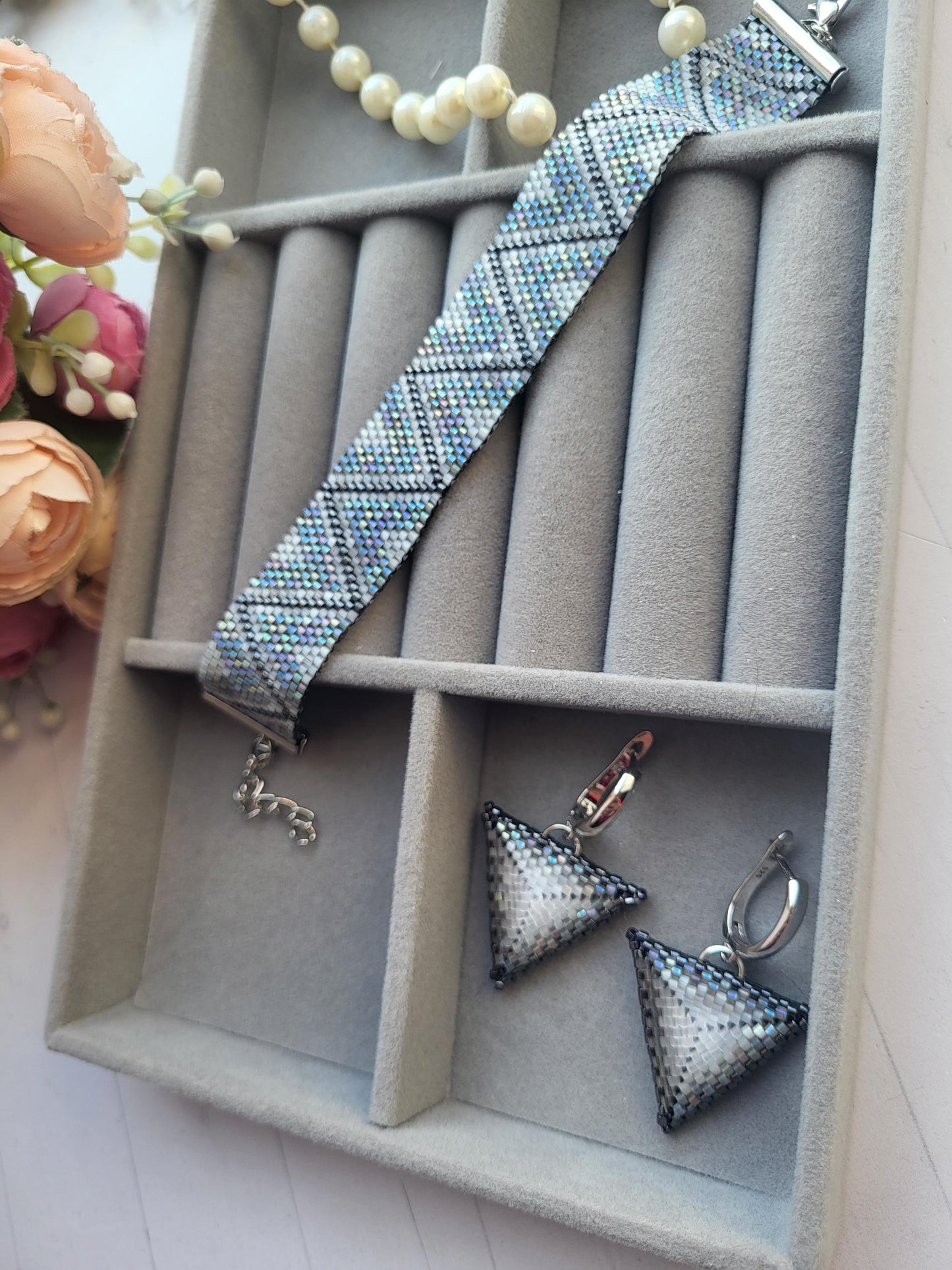 Handmade Shiny Miyuki Beaded Jewelry Set – Earrings and Bracelet/Handwoven Triangle Earrings and Bracelet – Shiny Beaded Jewelry Set