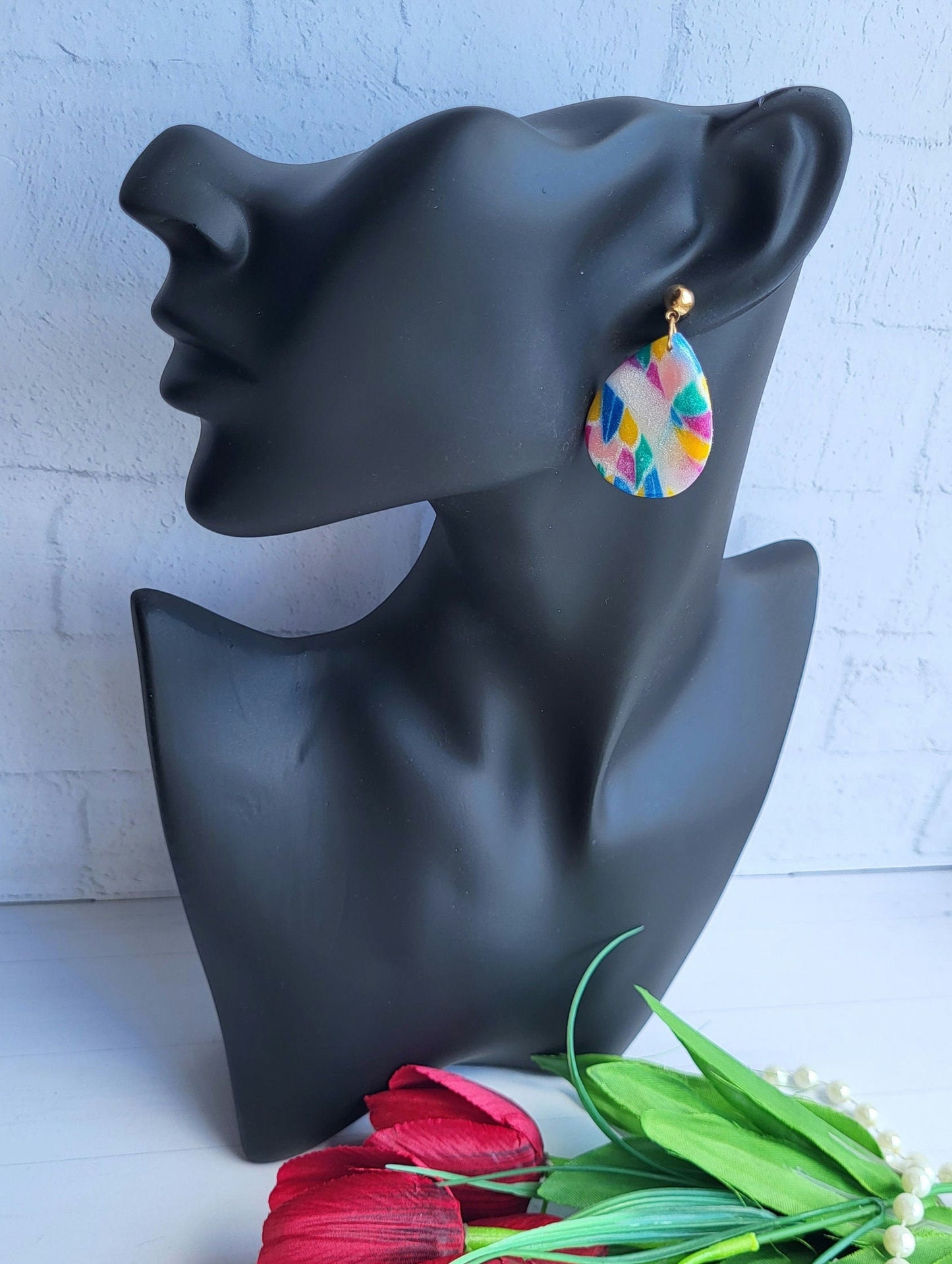 Vibrant Teardrop Polymer Clay Earrings/Colorful Abstract Teardrop Earrings/Eye-Catching Handmade Clay Earrings