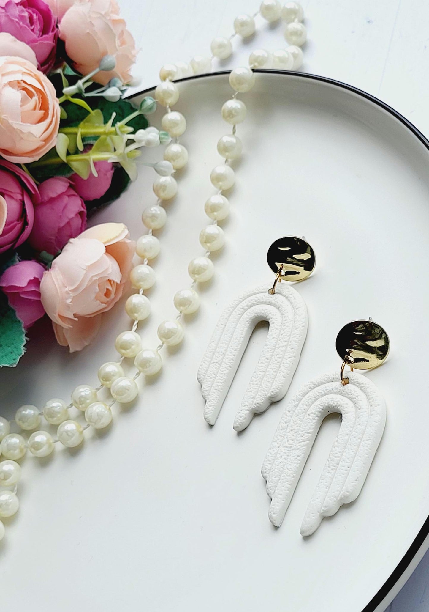 Handmade White Arch Polymer Clay Earrings with Gold Accents/Minimalist Textured Arch Earrings in Polymer Clay