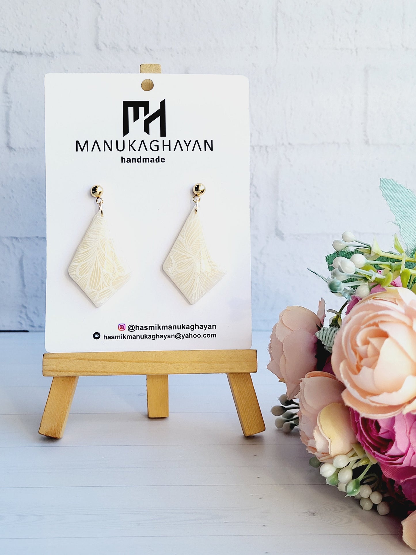 Delicate Geometric Polymer Clay Earrings with Floral Engraving/Elegant Diamond-Shaped Polymer Clay Jewelry with Minimalist Design