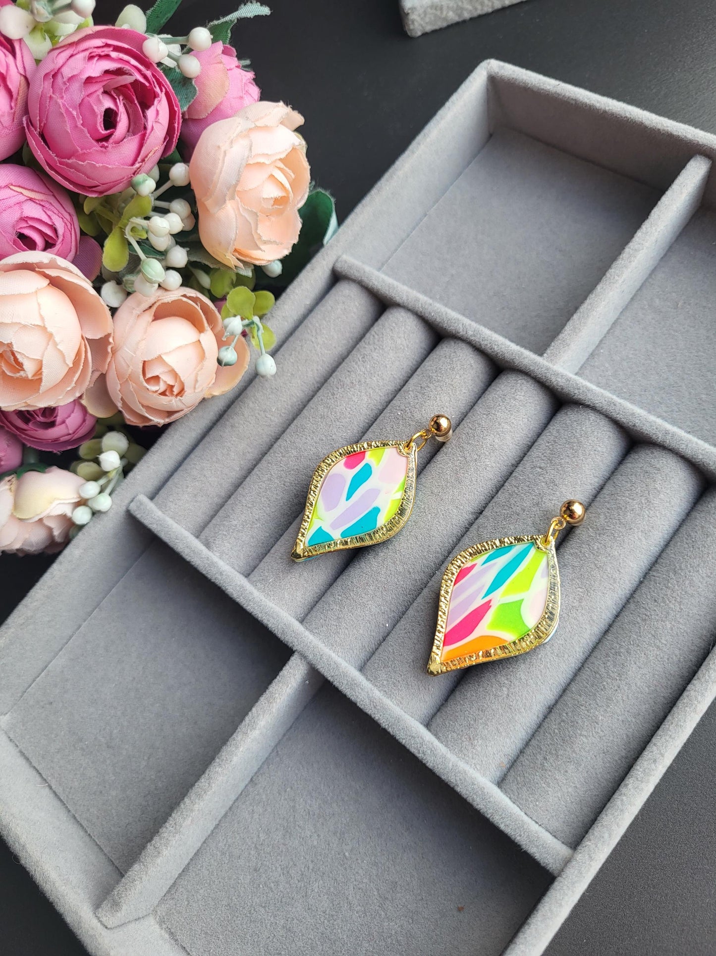 Vibrant Mosaic Leaf Polymer Clay Earrings/Handmade Colorful Leaf Drop Earrings/Multicolor Artistic Leaf Earrings