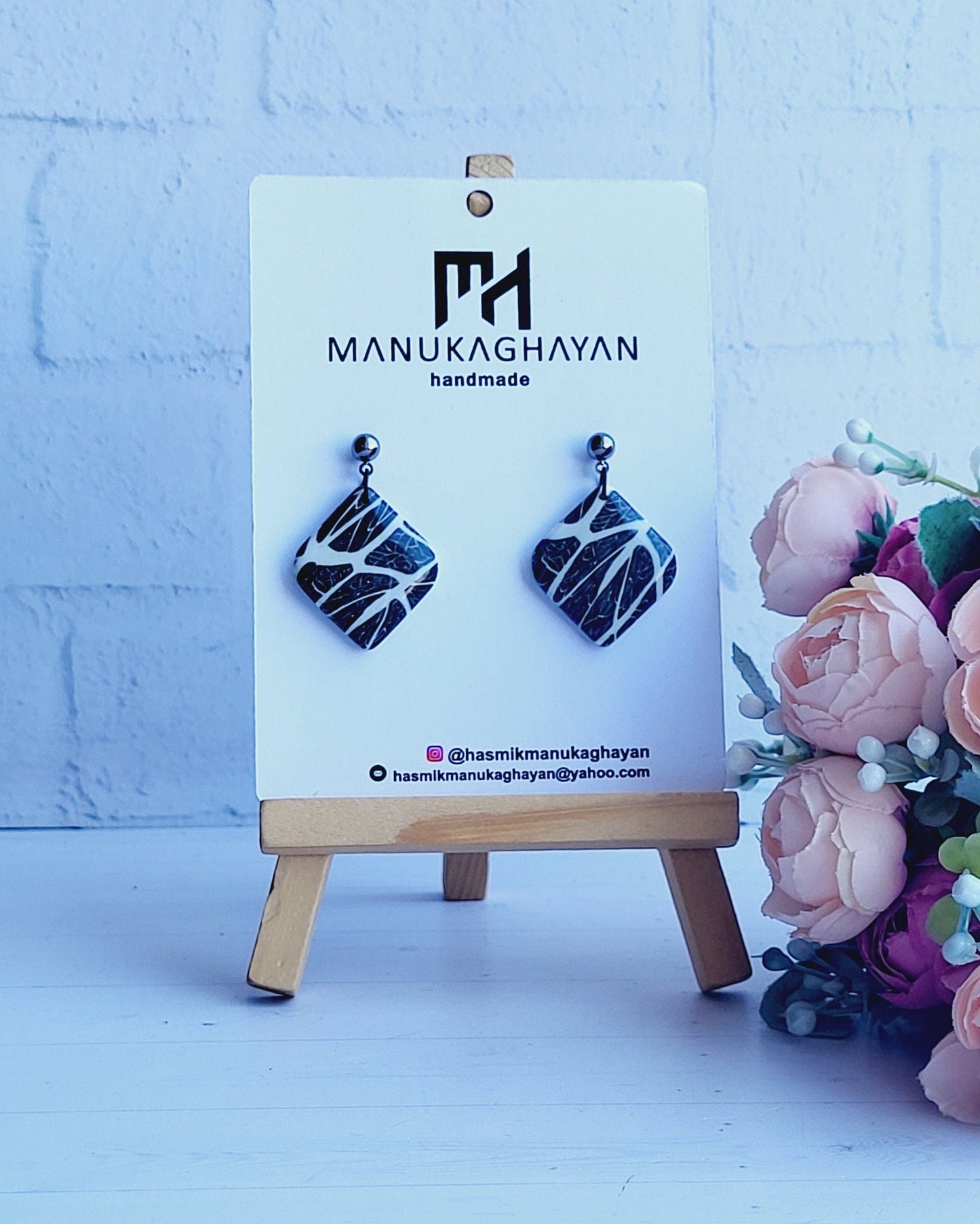 Monochrome Leaf Imprint Polymer Clay Earrings/Elegant Leaf Design Clay Earrings/Modern Art Leaf-Inspired Earrings/Geometric Clay Earrings