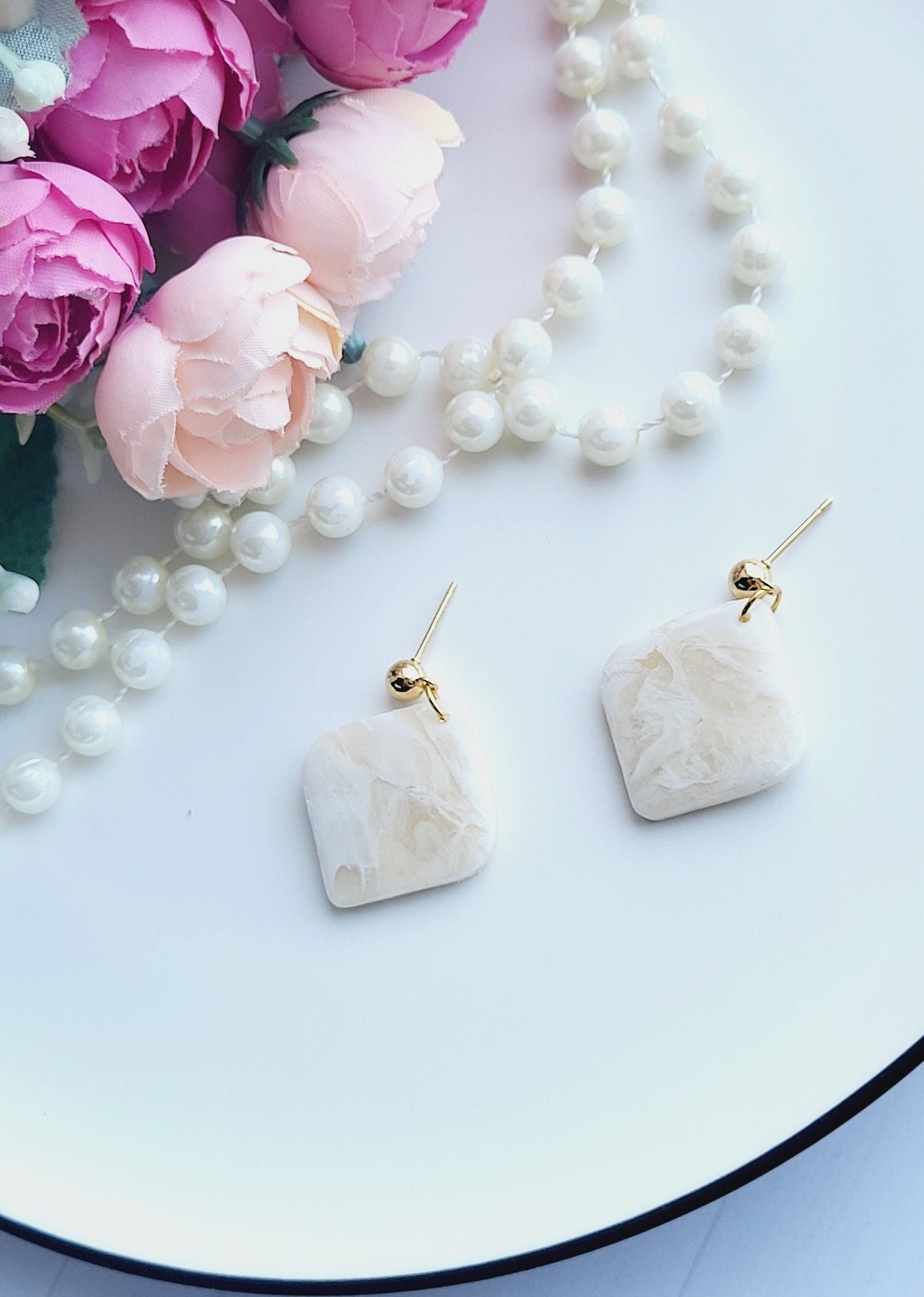 Elegant Marble-Effect Polymer Clay Earrings/Minimalist Square Dangle Earrings in Neutral Tones/Handcrafted Lightweight Polymer Clay Jewelry