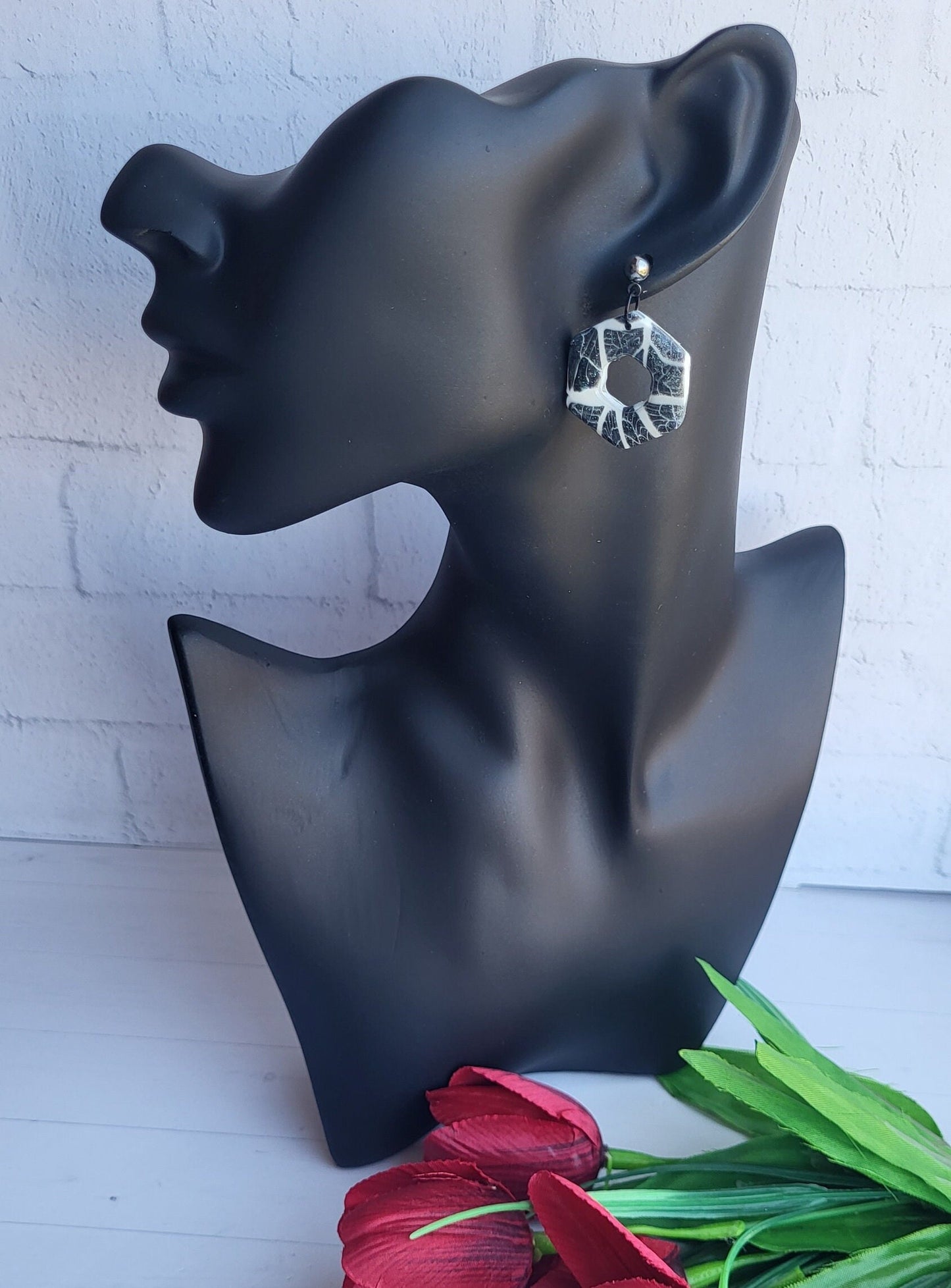 Minimalist Hexagon Polymer Earrings/Sleek and Contemporary Hexagon Earrings/Trendy Handcrafted Statement Earrings