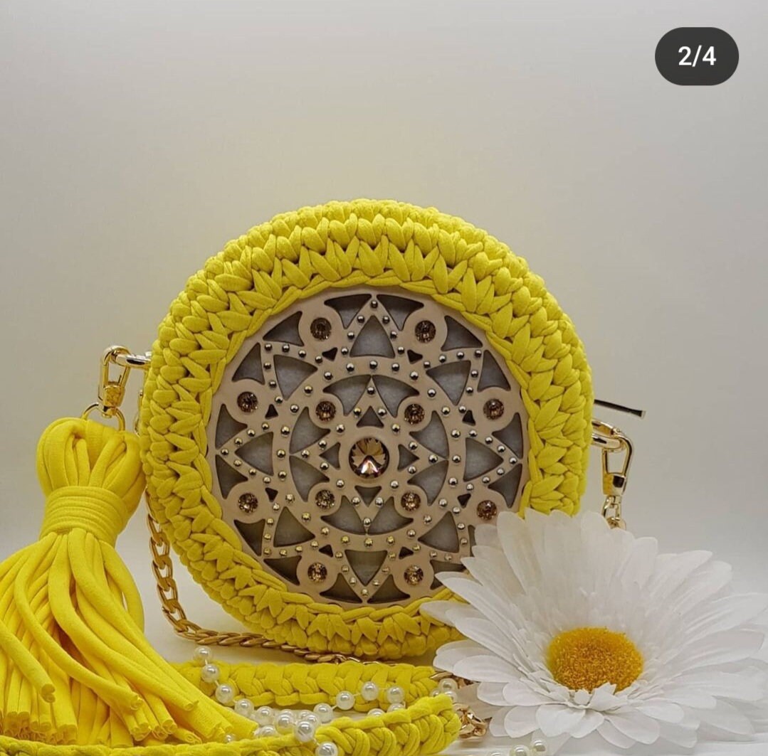 Handmade Knitted Bag with Wooden and Stone Decor | High-Quality Artisan Handbag | Unique Fashion Accessory | Eco-Friendly Bag