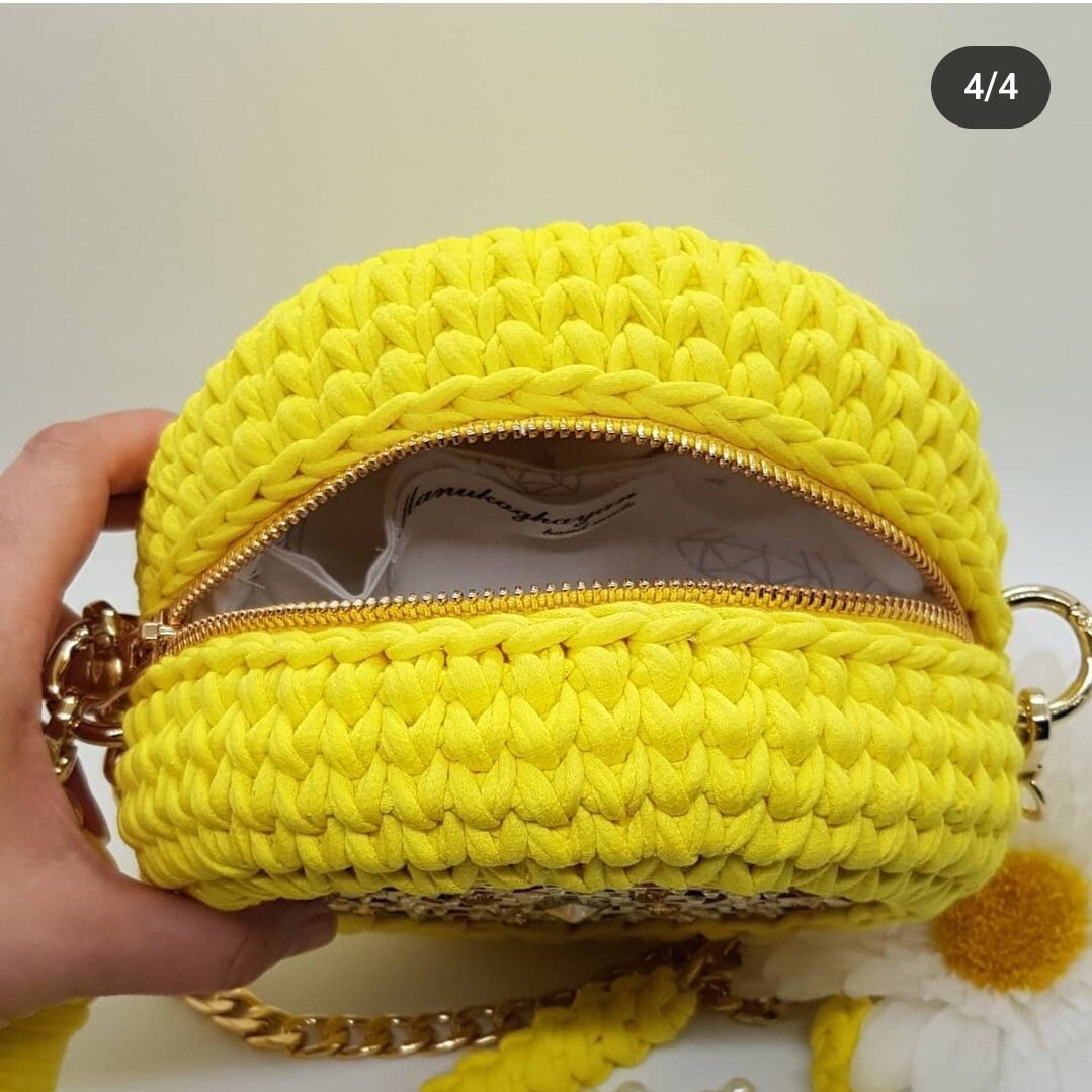 Handmade Knitted Bag with Wooden and Stone Decor | High-Quality Artisan Handbag | Unique Fashion Accessory | Eco-Friendly Bag
