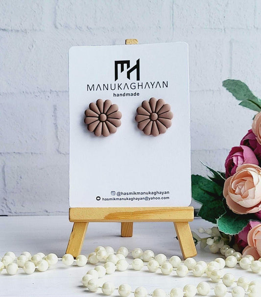 Daisy Earrings | Polymer Clay Statement Earrings | Spring Floral Jewelry | Handmade Daisy Statement Earrings | Summer Floral Earrings