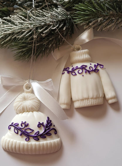 White and Purple Epoxy Resin Ornaments for Festive Holiday Decor/Handcrafted Epoxy Resin Christmas Charms in White and Purple