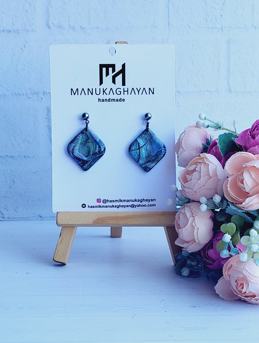Iridescent Handmade Polymer Clay Earrings/Lightweight Statement Earrings for Every Occasion/Stylish Clay Jewelry for a Touch of Elegance