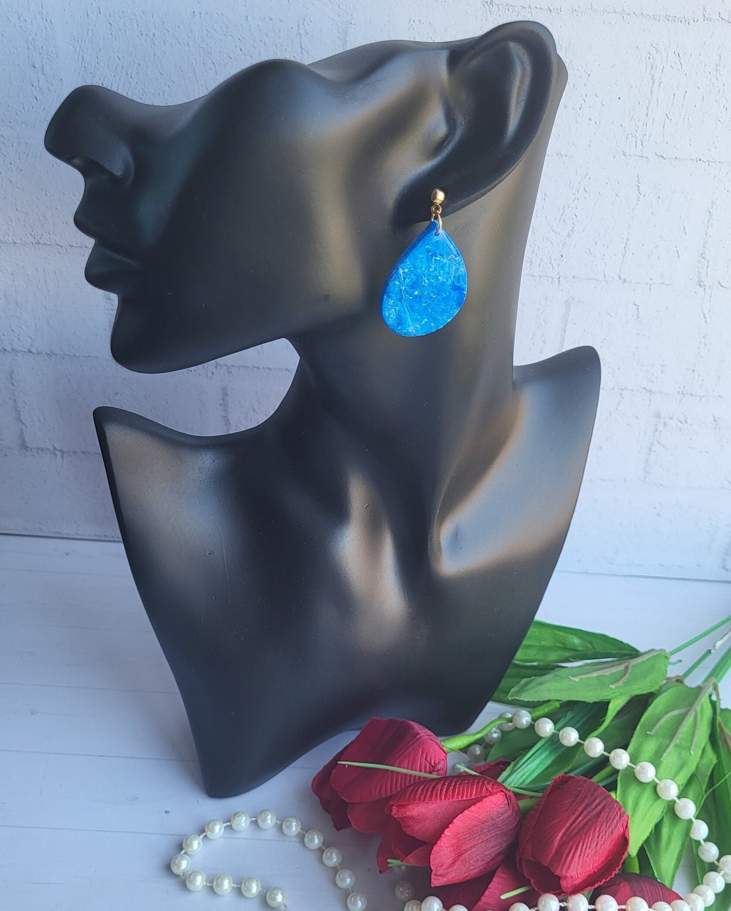 Modern Blue Teardrop Earrings with a Sleek Marble Effect/Unique Handmade Earrings Featuring Artistic Blue Details