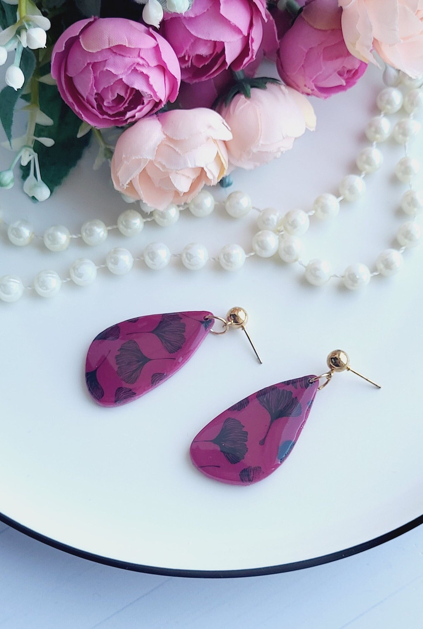 BORDEAUX EARRINGS | Black Flower Earring | Polymer Clay Earring | Comfortable Earrings | Aesthetic Hand Painted Minimal Timeless Earrings