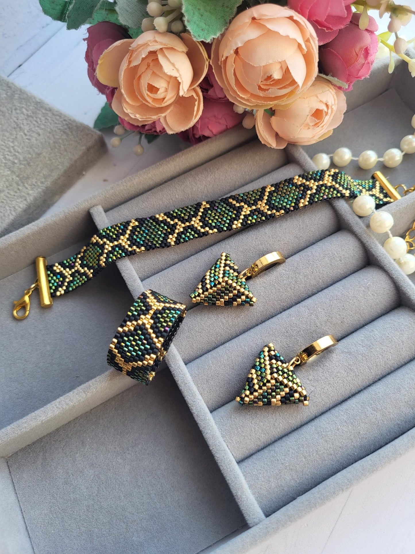 Handmade High-Quality Snake Print Beaded Jewelry Set