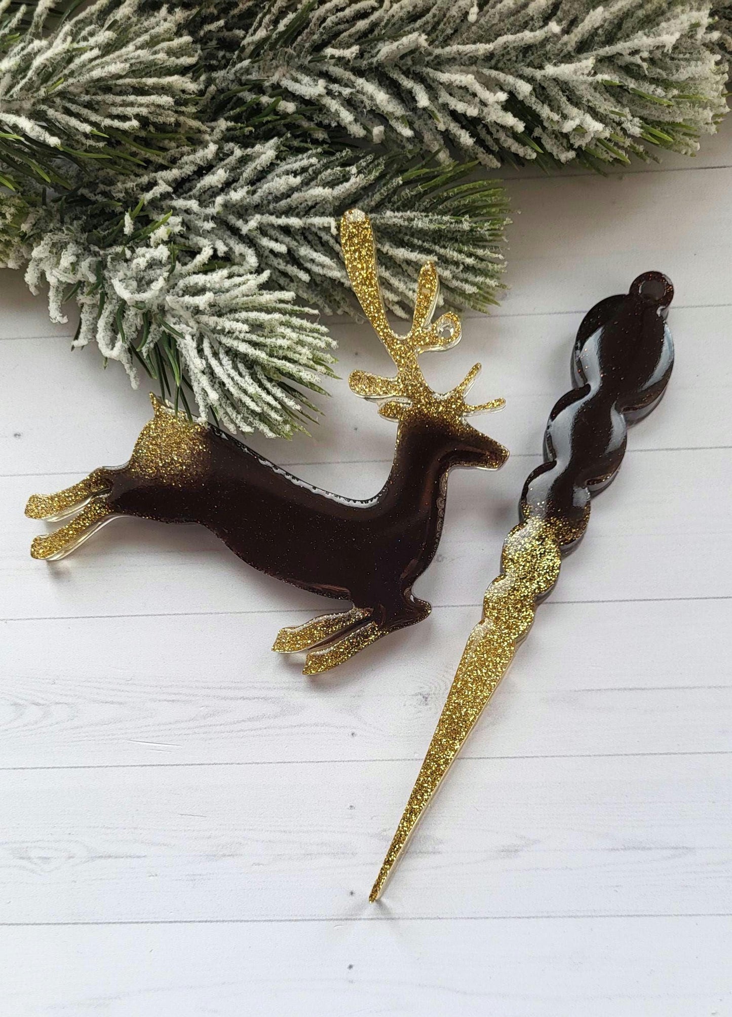 Stylish Holiday Decor | Handmade Epoxy Resin Christmas Ornaments Set | Deer and House | Resin Christmas Tree Toys | Xmas Tree Decorations