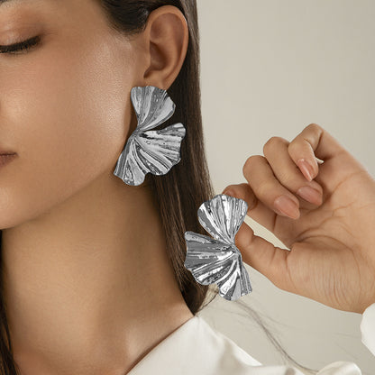 Flower Pattern Earrings