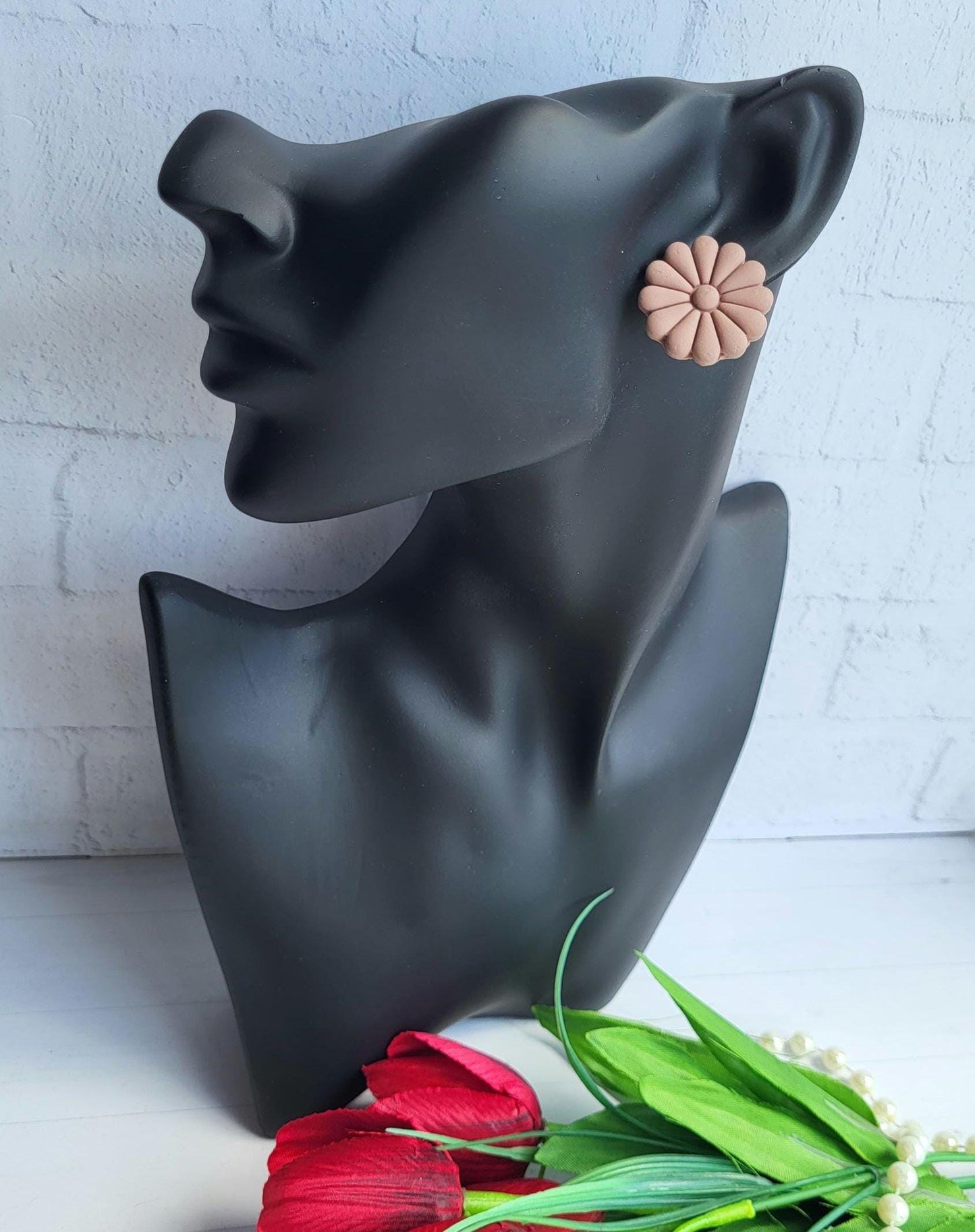 Daisy Earrings | Polymer Clay Statement Earrings | Spring Floral Jewelry | Handmade Daisy Statement Earrings | Summer Floral Earrings