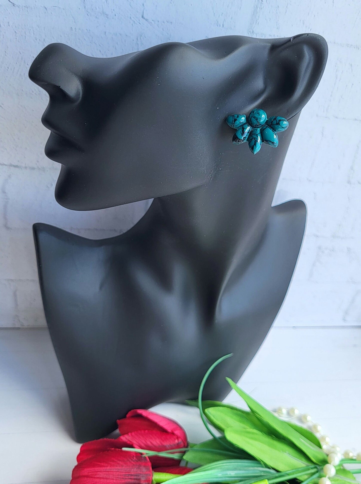 Glossy Green Flower Polymer Clay Earrings/Handmade Dark Green Floral Earrings/Glossy Floral Design Earrings