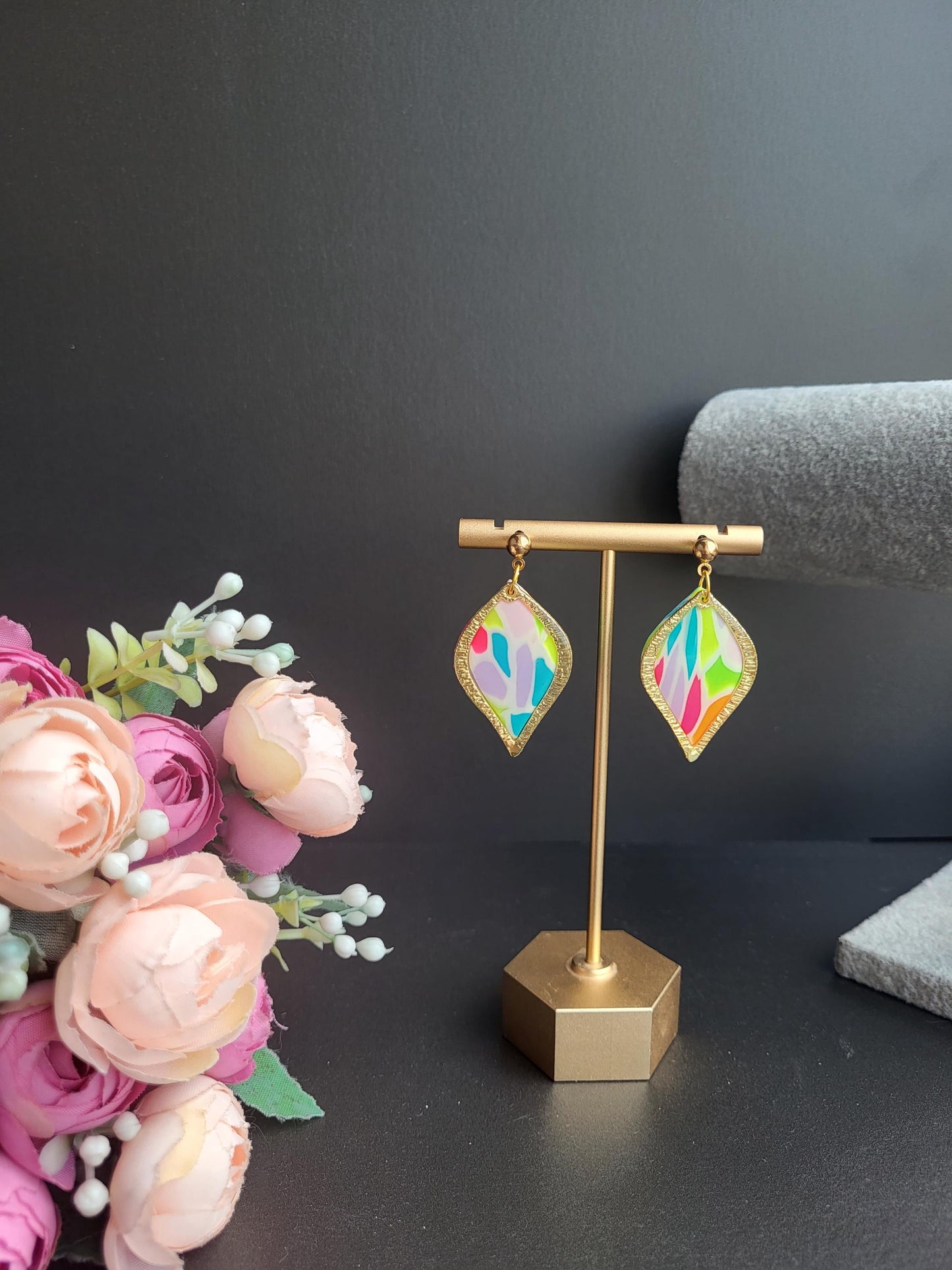 Vibrant Mosaic Leaf Polymer Clay Earrings/Handmade Colorful Leaf Drop Earrings/Multicolor Artistic Leaf Earrings