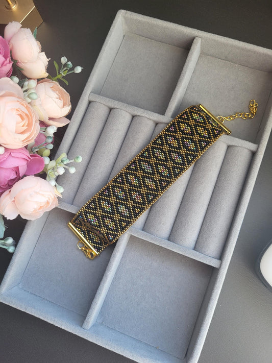 Geometric Beaded Bracelet – Elegant Miyuki Jewelry with Gold Details/Modern Miyuki Beaded Bracelet – Black, Gold and Rainbow Sparkle