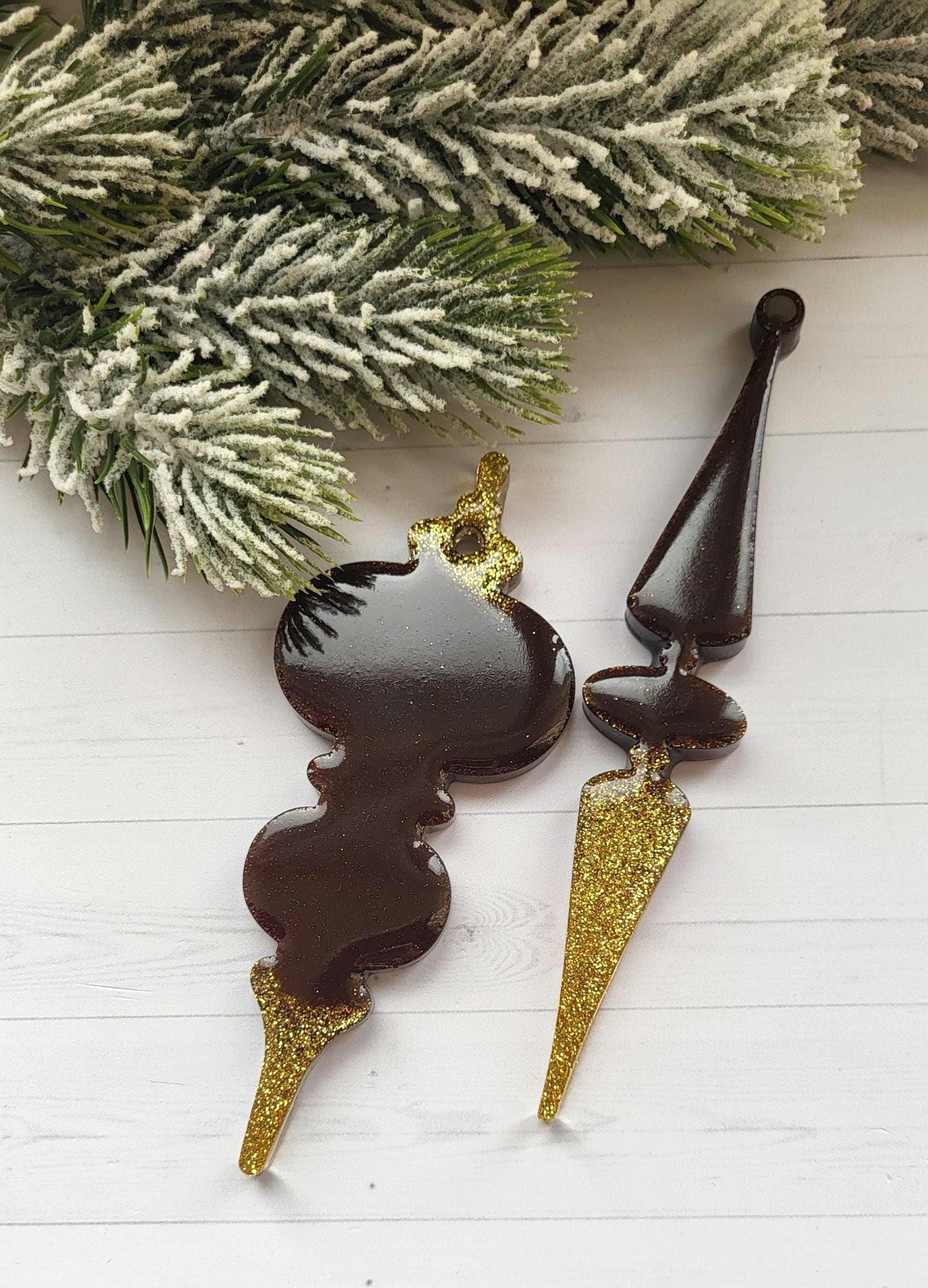 Stylish Holiday Decor | Handmade Epoxy Resin Christmas Ornaments Set | Deer and House | Resin Christmas Tree Toys | Xmas Tree Decorations