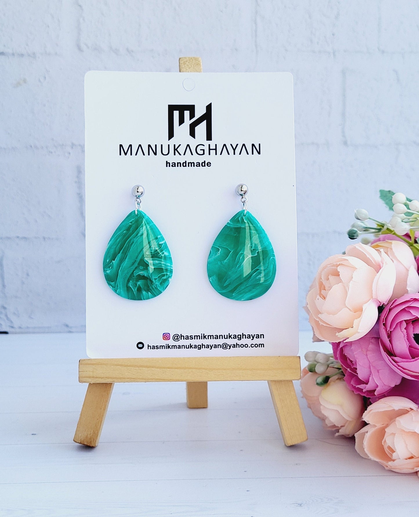 Unique Teardrop Earrings in Vibrant Green/Modern Marbled Green Teardrop Jewelry/Vivid Green Marbled Teardrop Dangle Earrings