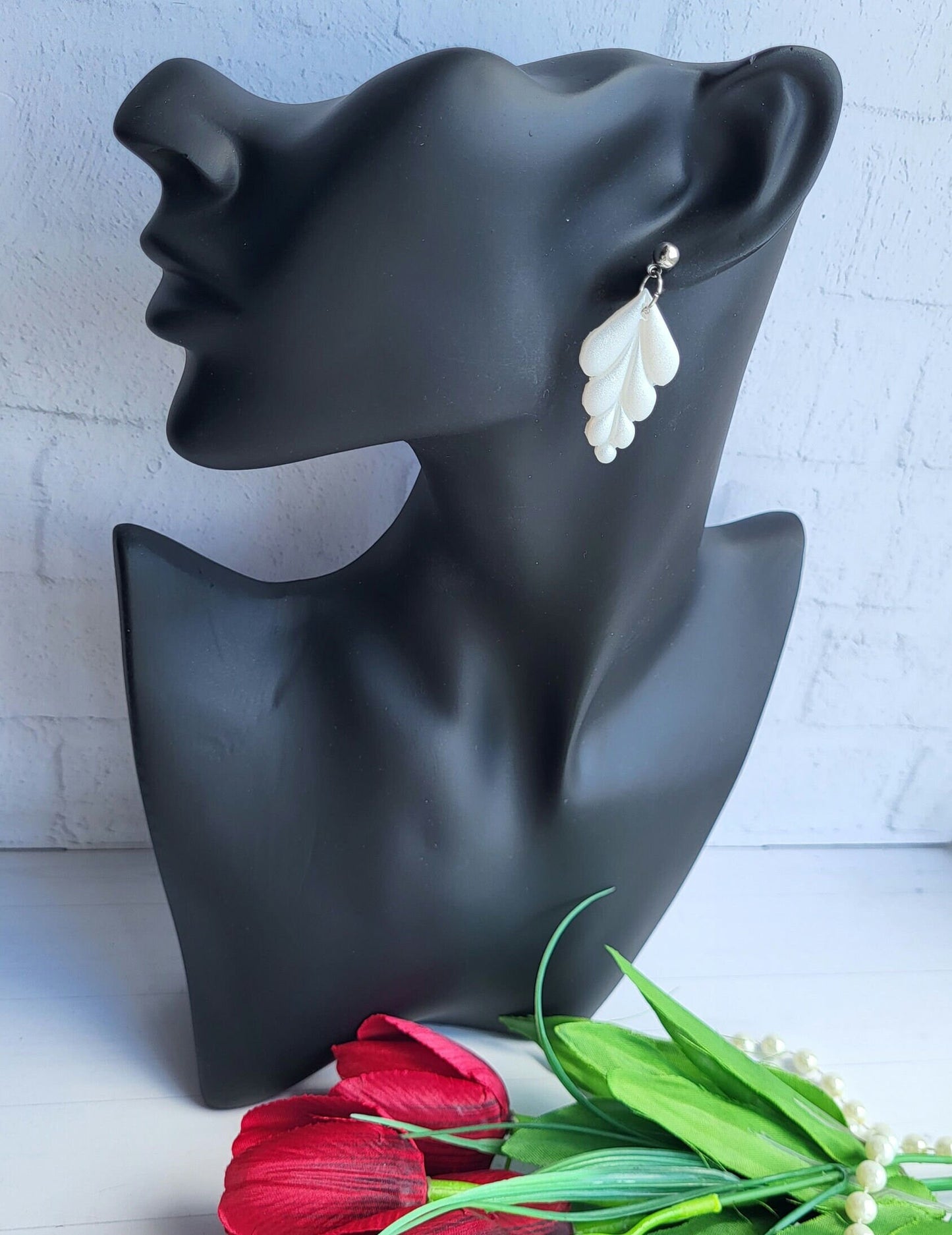 Elegant White Feather Polymer Clay Earrings/Handmade Shimmering Feather Earrings/White Textured Drop Earrings