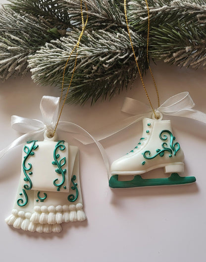 Handmade White and Green Epoxy Resin Christmas Ornaments with Elegant Designs/Unique Green and White Ornaments