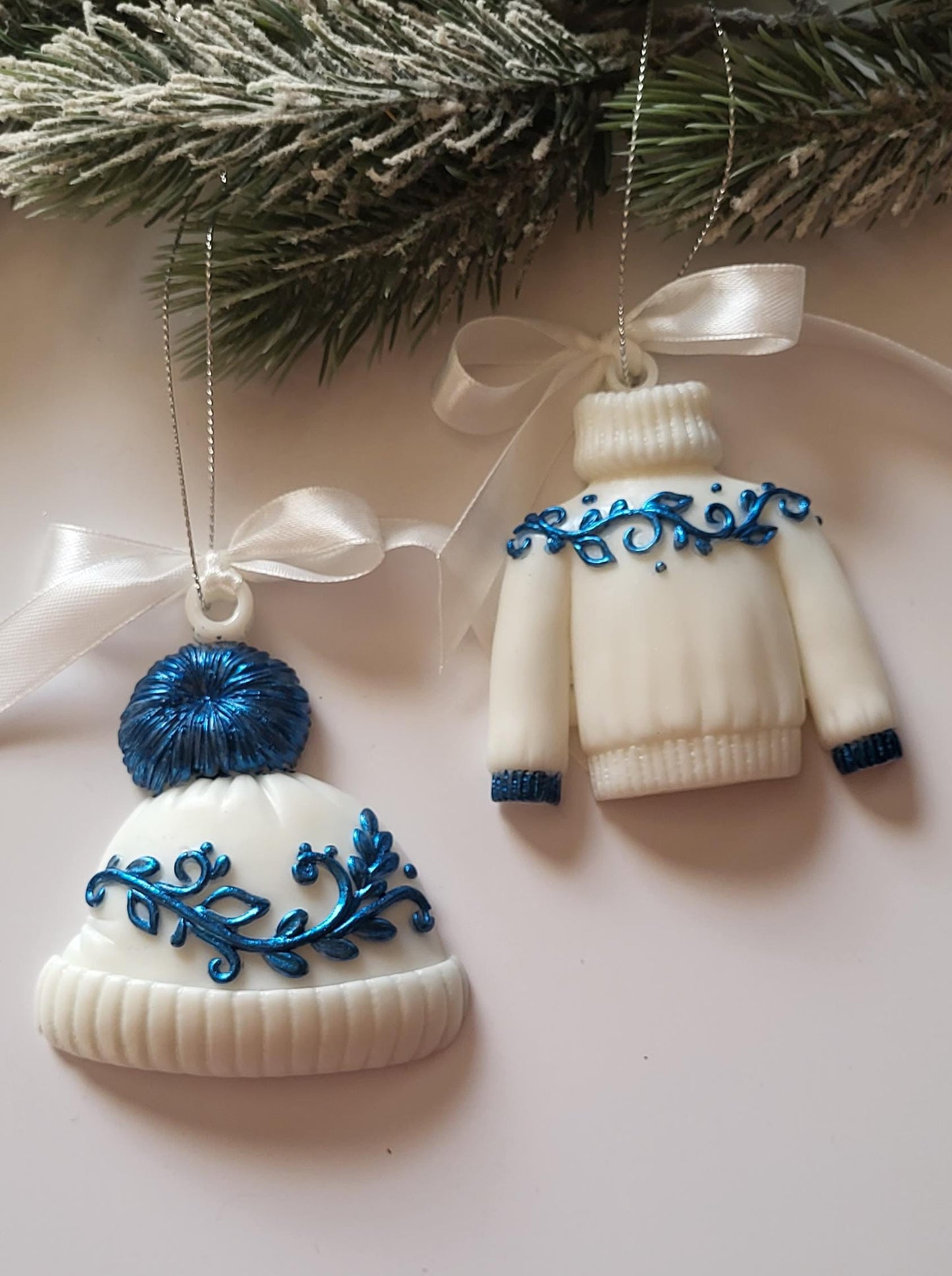 Elegant Blue and White Epoxy Resin Christmas Tree Ornament Set/Unique Set of 6 Resin Christmas Ornaments: Winter Clothing and Accessories