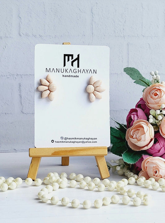 Soft Toned Floral Polymer Clay Earrings/Handmade Flower-Shaped Polymer Clay Stud Earrings/Minimalist Floral-Inspired Polymer Clay Earrings/