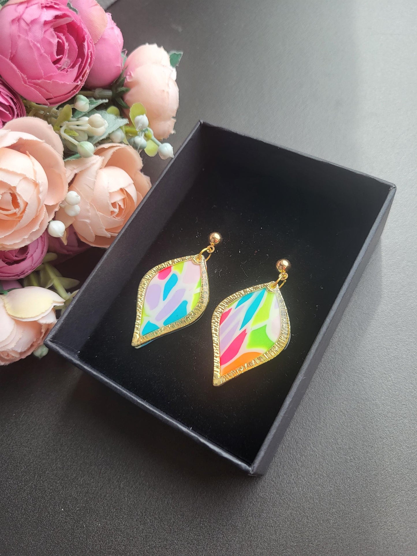Vibrant Mosaic Leaf Polymer Clay Earrings/Handmade Colorful Leaf Drop Earrings/Multicolor Artistic Leaf Earrings