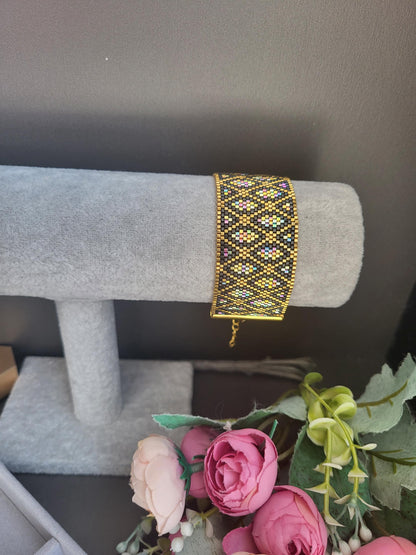 Geometric Beaded Bracelet – Elegant Miyuki Jewelry with Gold Details/Modern Miyuki Beaded Bracelet – Black, Gold and Rainbow Sparkle