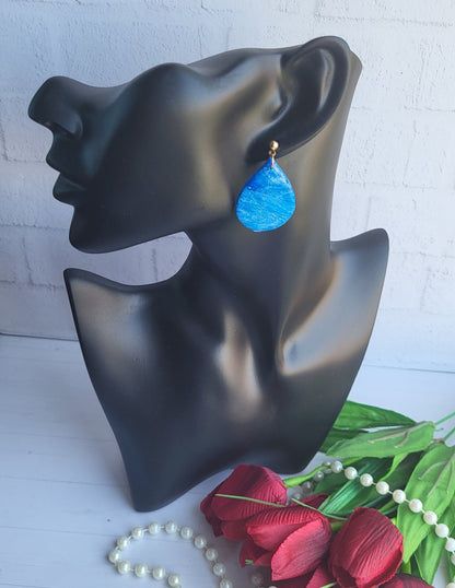 Modern Blue Teardrop Earrings with a Sleek Marble Effect/Unique Handmade Earrings Featuring Artistic Blue Details