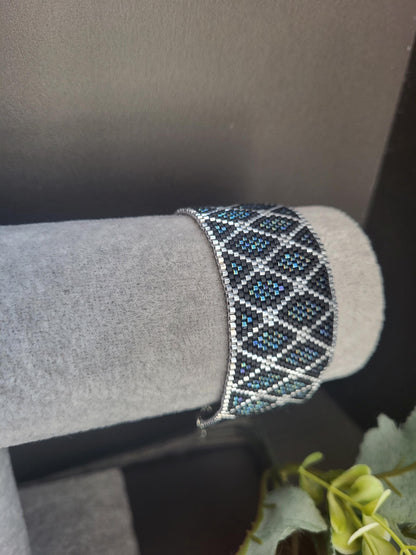 Handmade Miyuki Beaded Bracelet – Silver, Black and Blue Tones/Miyuki Glass Beaded Bracelet – Timeless Silver and Blue Elegance