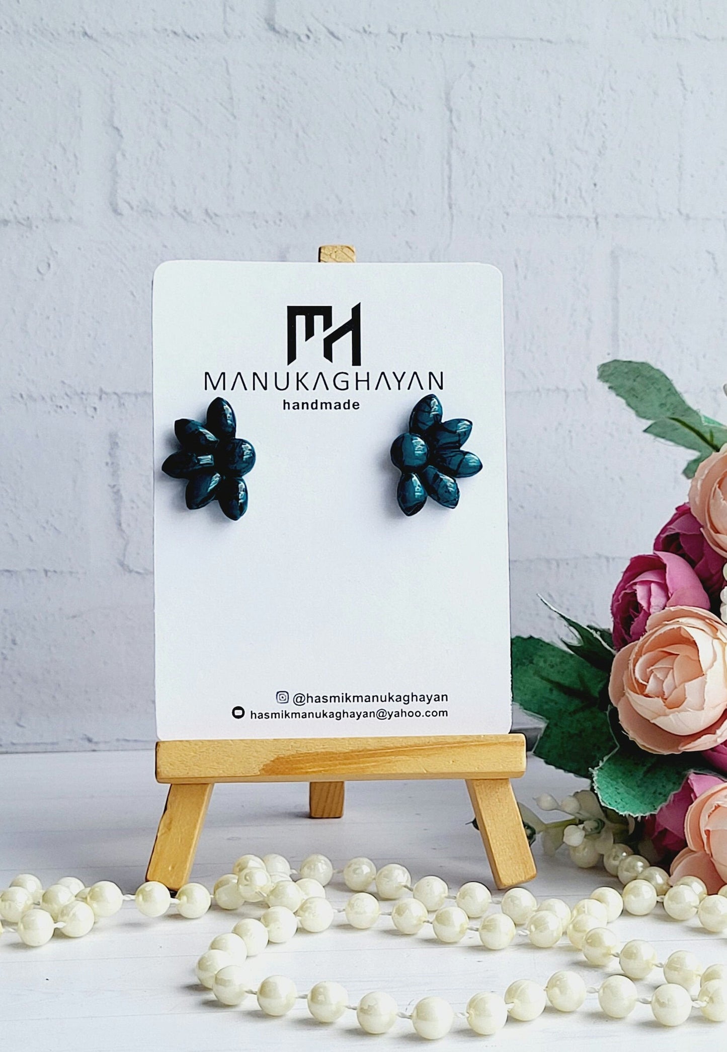 Glossy Green Flower Polymer Clay Earrings/Handmade Dark Green Floral Earrings/Glossy Floral Design Earrings