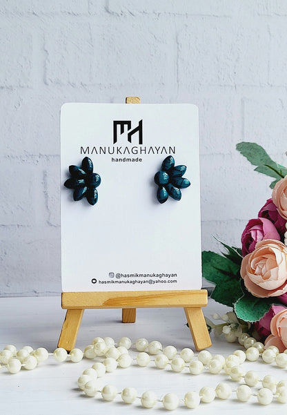 Glossy Green Flower Polymer Clay Earrings/Handmade Dark Green Floral Earrings/Glossy Floral Design Earrings