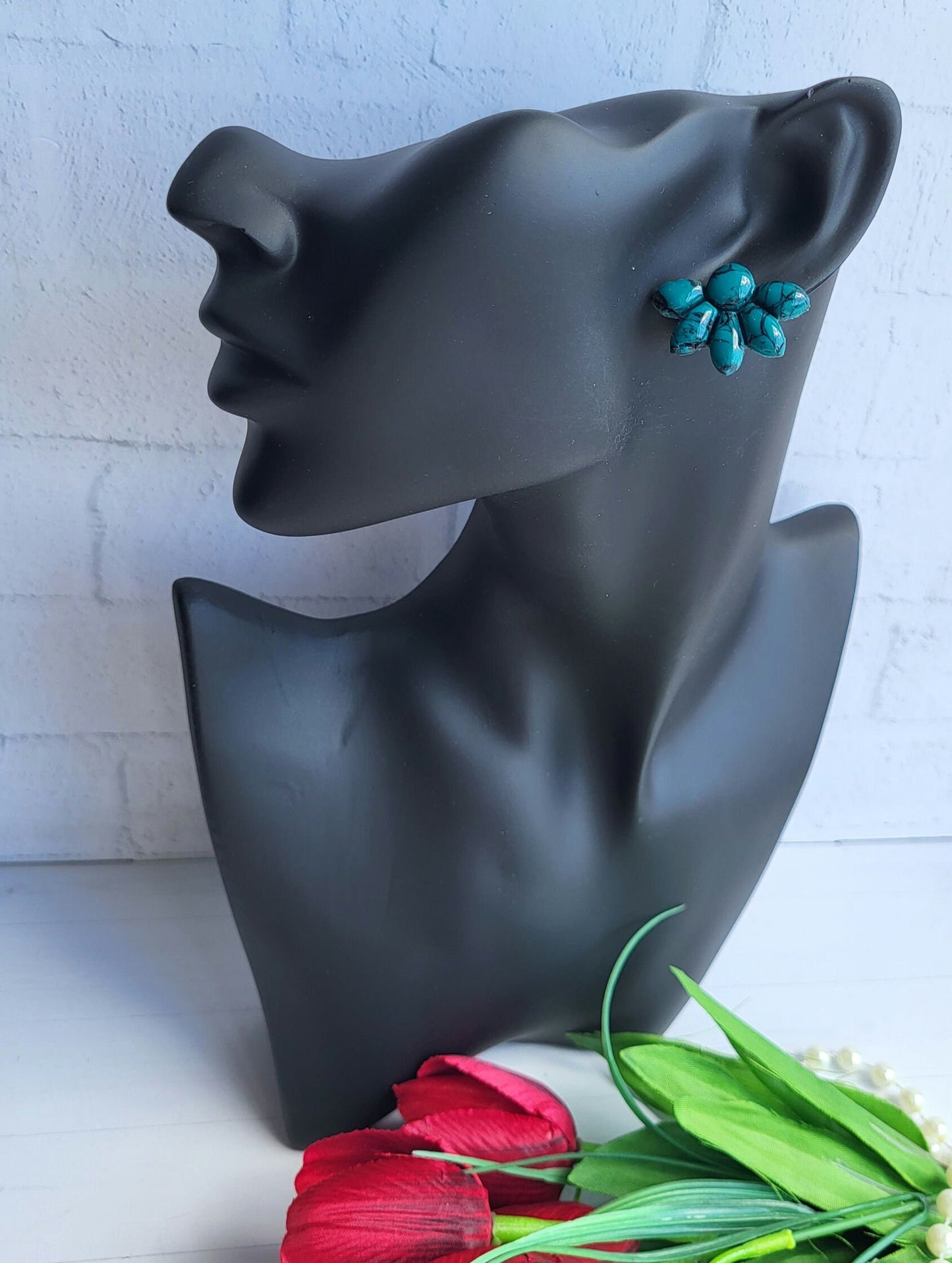 Glossy Green Flower Polymer Clay Earrings/Handmade Dark Green Floral Earrings/Glossy Floral Design Earrings