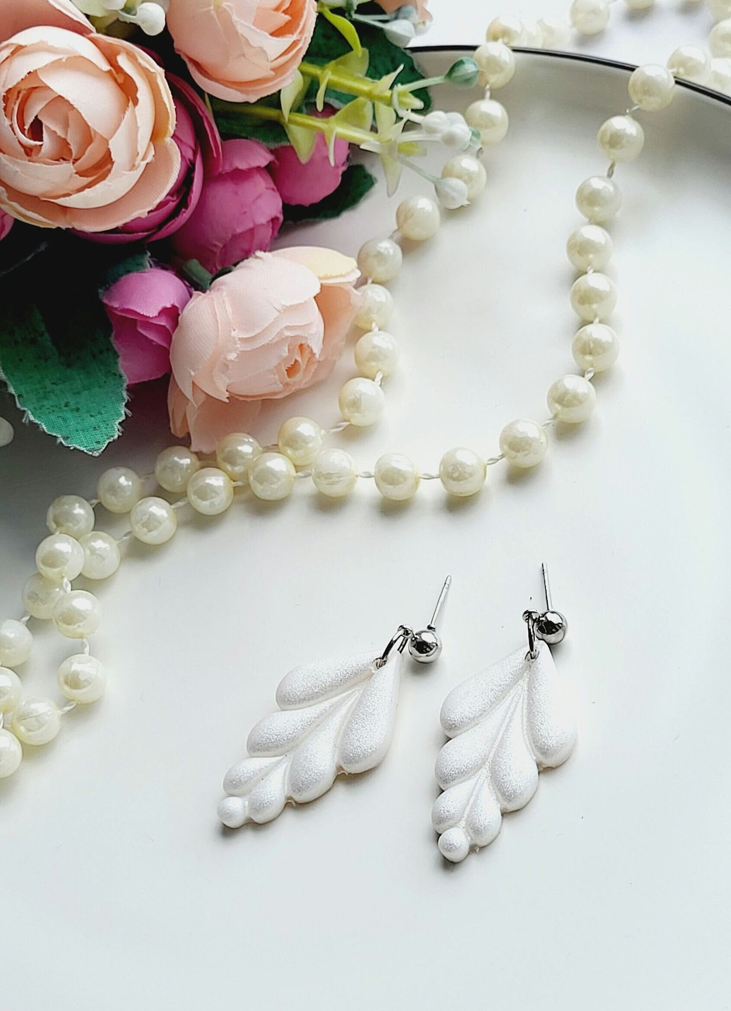 Elegant White Feather Polymer Clay Earrings/Handmade Shimmering Feather Earrings/White Textured Drop Earrings