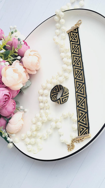 Elegant Handmade Beaded Jewelry Set with Triangle Patterns/Modern Geometric Beaded Jewelry Set in Black and Gold