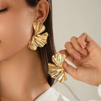 Flower Pattern Earrings