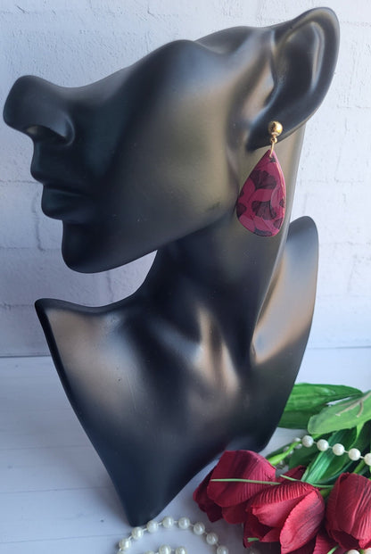 BORDEAUX EARRINGS | Black Flower Earring | Polymer Clay Earring | Comfortable Earrings | Aesthetic Hand Painted Minimal Timeless Earrings